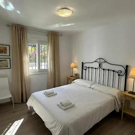 Paradise - El Califa 3 * Nerja